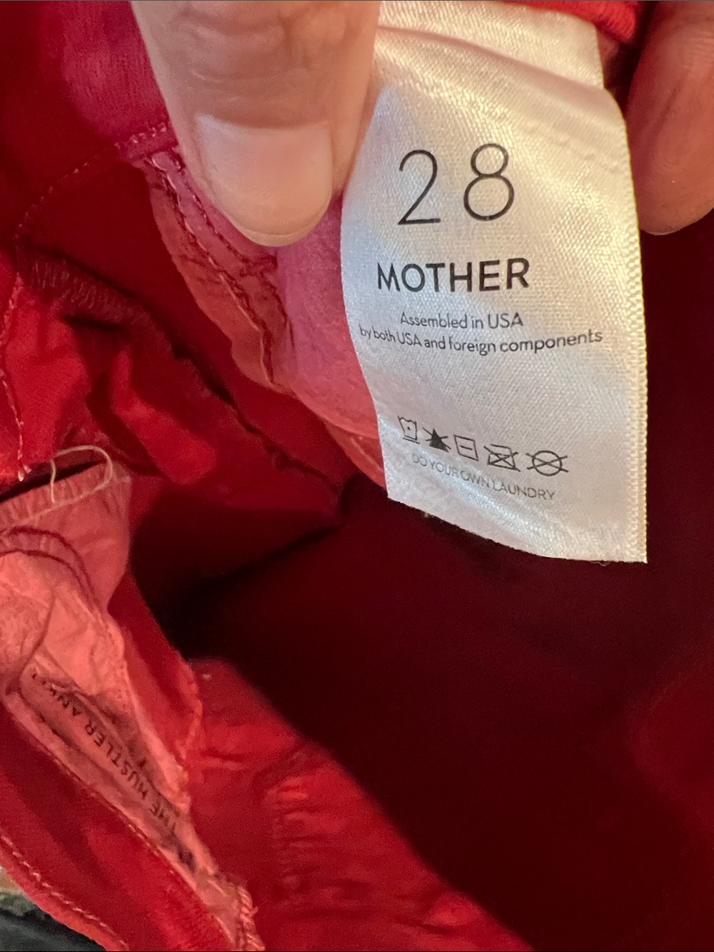 MOTHER The Hustler Ankle Fray Red Cropped Ankle Jeans - Picture 4 of 8